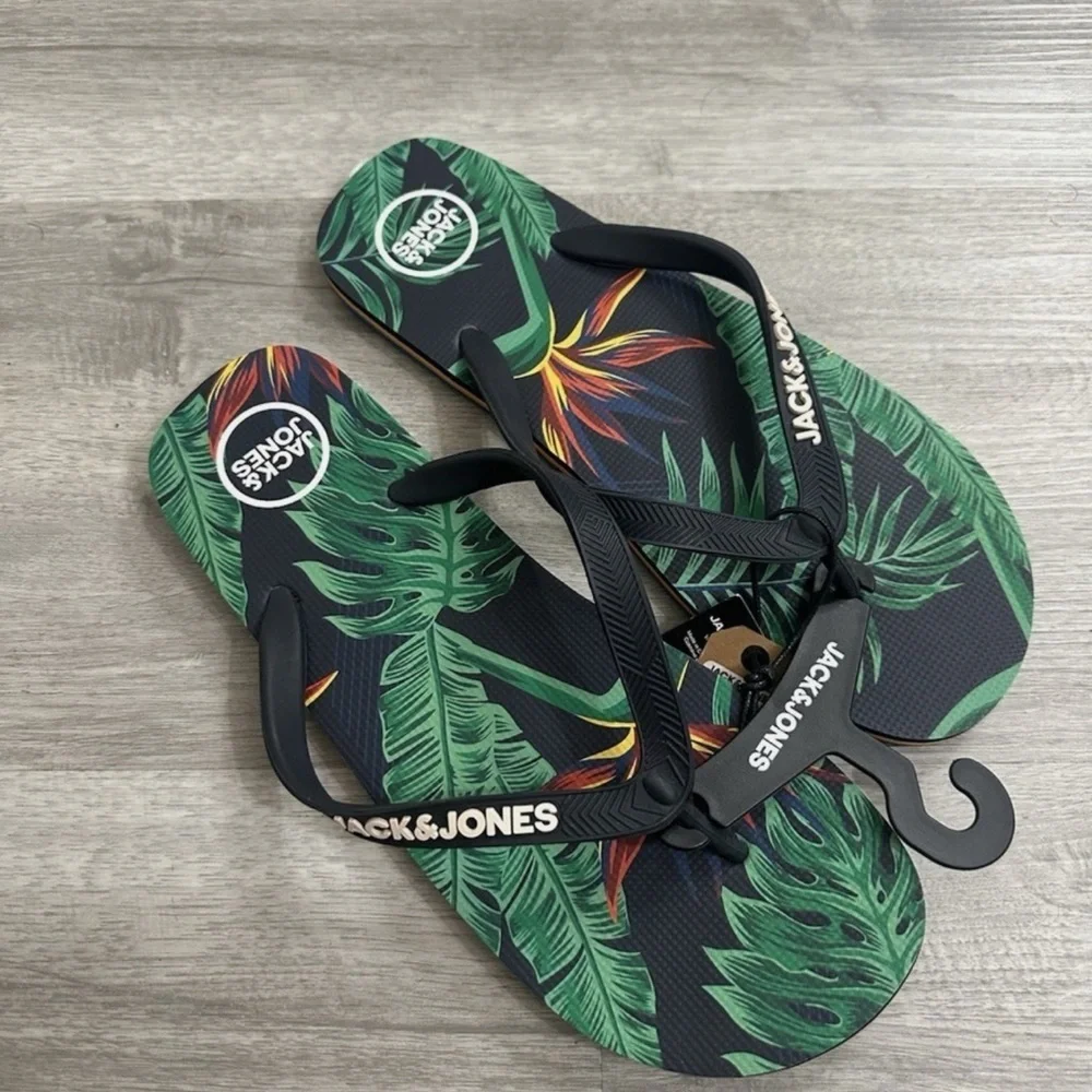 Jack & Jones Leaf Pattern Flip Flops Jack & jones Navy Blazer  Size 11-12. NWT